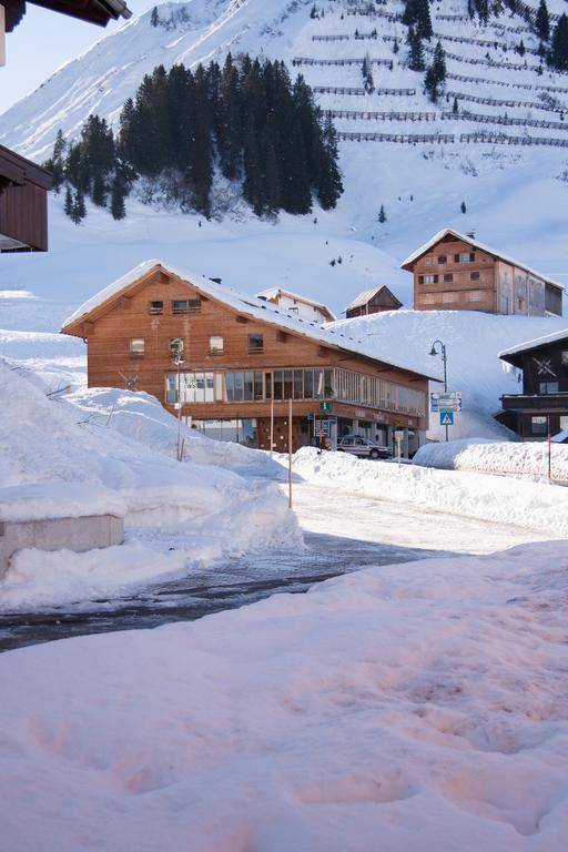 Alpenappartement Bergkönig Warth  Buitenkant foto